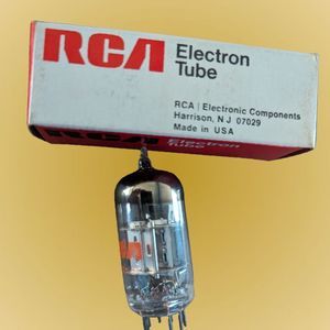 RCA 6AM8A Audio Electronic Vintage Amp Radio TV Valve HAM Vacuum NOS Tube 9 Pins